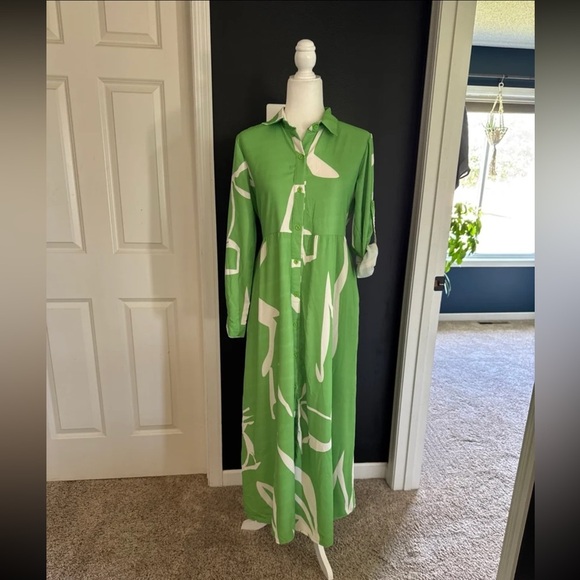 UOUO by NB.co Button Front Green Print Shirt Dress with tie Waist
size Medium - Picture 6 of 10